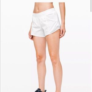 Lululemon white hotty hot short II